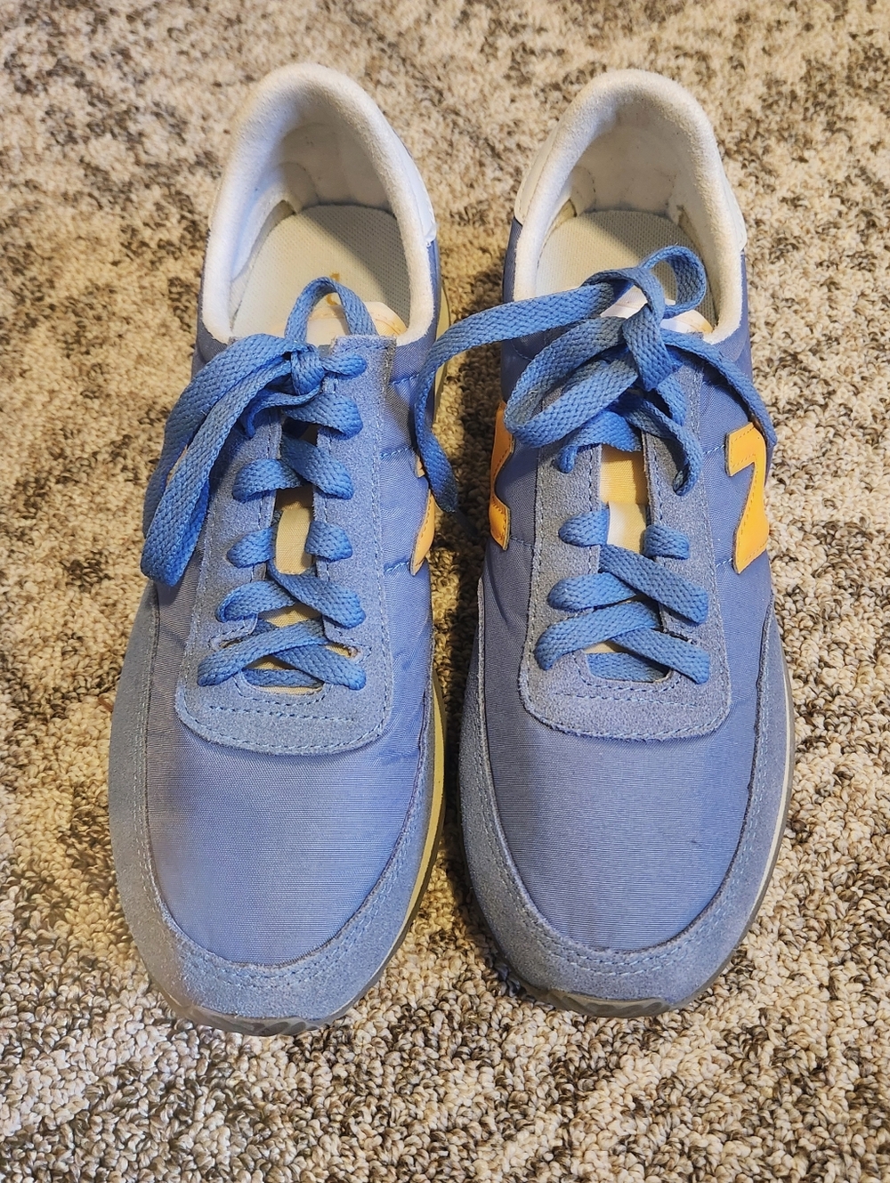 Womens New Balance 720 Sneakers